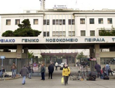 Σημείο των καιρών: Ο παλιός διοικητής να μαθαίνει την αντικατάστασή του (φωτό)